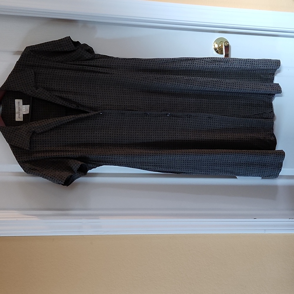 Short-sleeved silk dress size 10